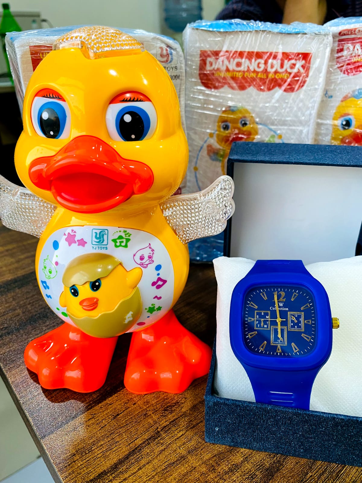 Dancing Duck with Music Flashing Lights 1 watch free gift | deal 1 duck and 1 watch free