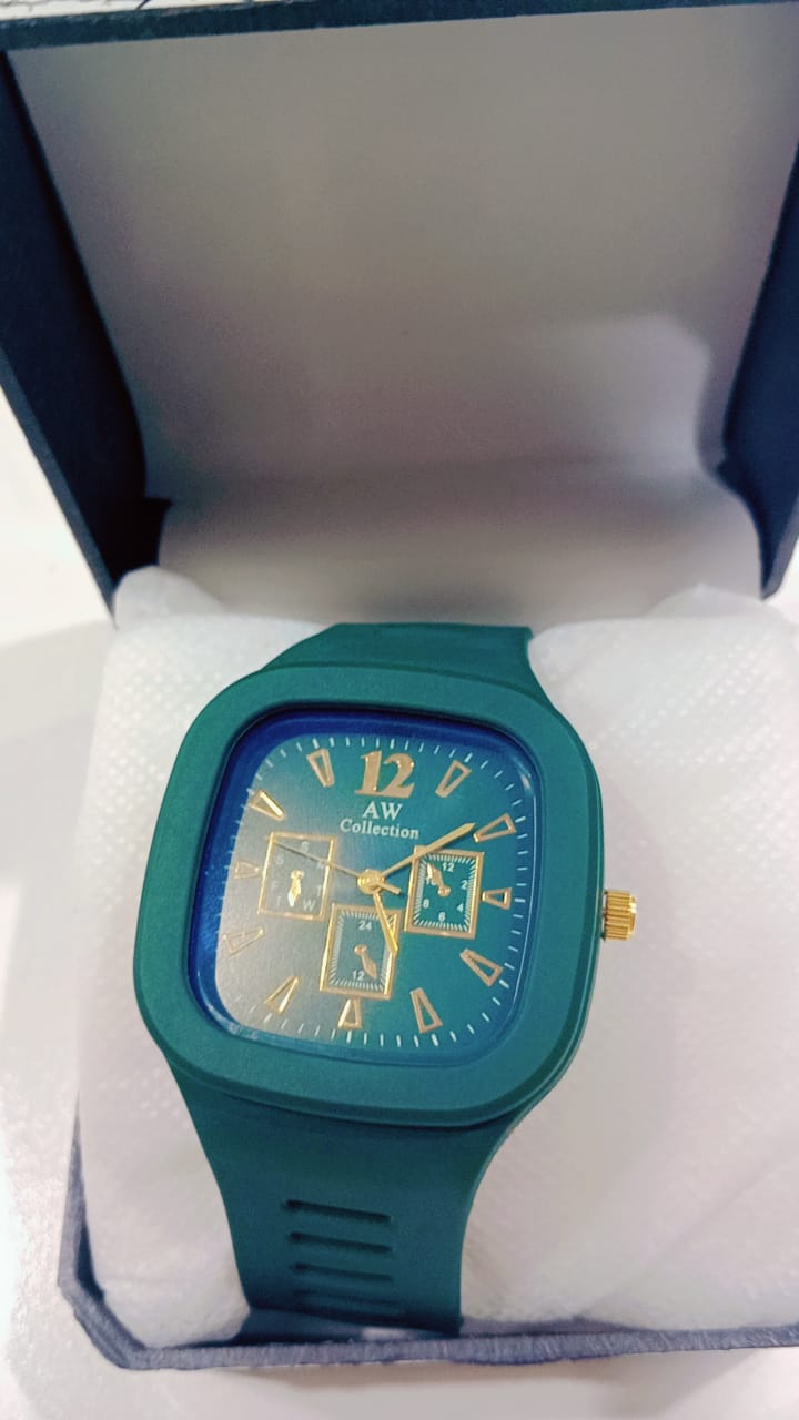WATCH BLACK AND WHITE WATCH  WITH PREMIUM BOX GIFT PACKING