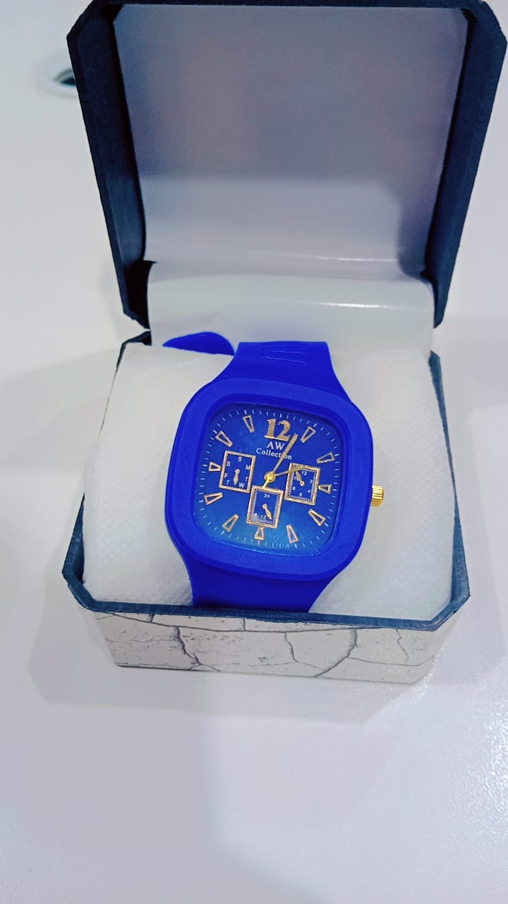 WATCH BLACK AND WHITE WATCH  WITH PREMIUM BOX GIFT PACKING