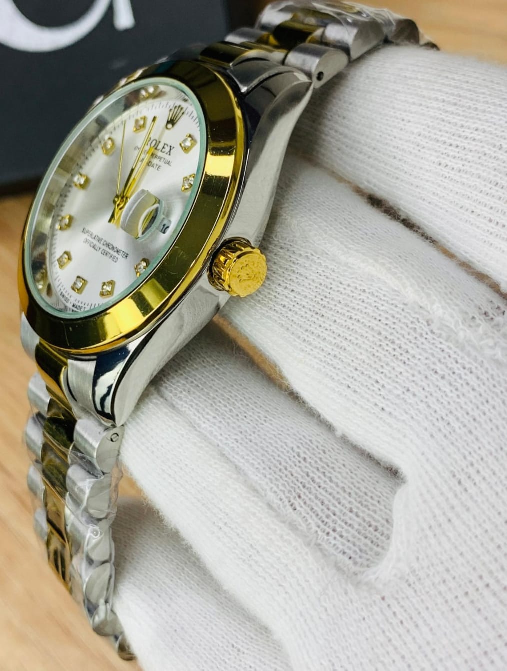 Regular Stone (Two Tone White ,Black ,Golden )